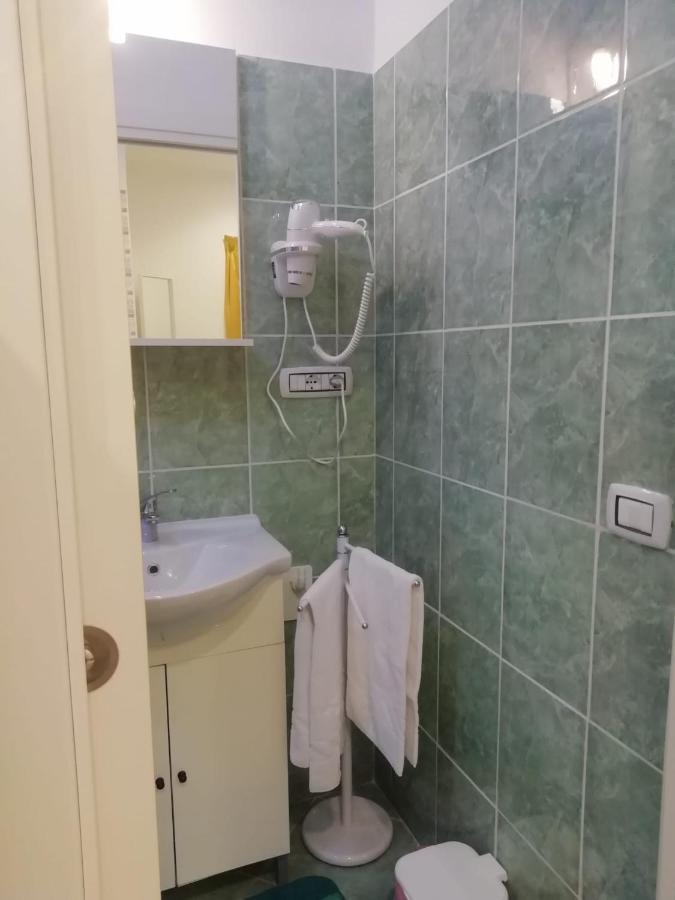 Apartment Urbino 33 Rome Extérieur photo