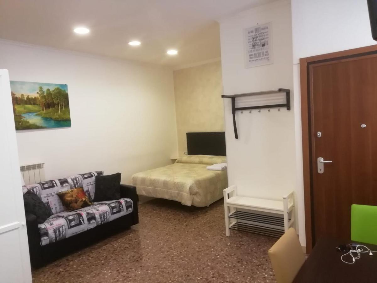 Apartment Urbino 33 Rome Extérieur photo